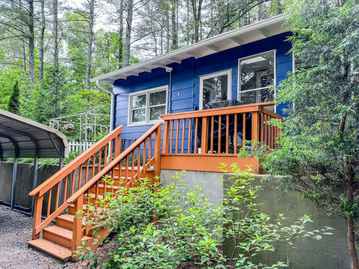 Cottage Photo